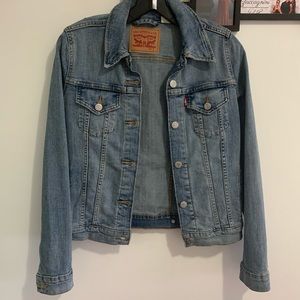 Levis blue Denim jacket in size S